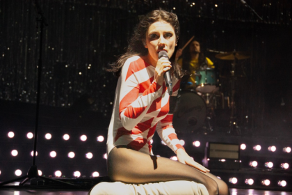 Looking for Wolf Alice husband details? Here’s the verified truth about Ellie Rowsell’s relationship status and why the band keeps it private.