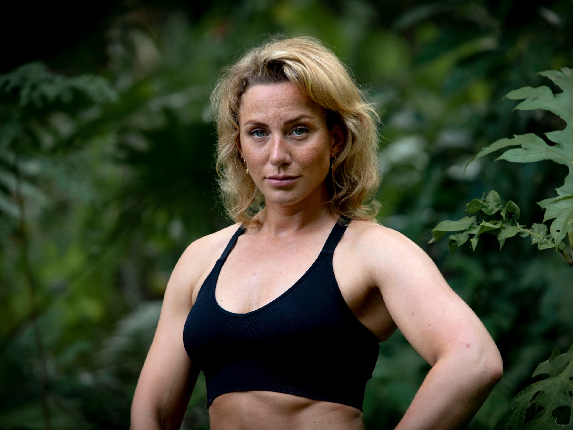 Discover what is known about Fien Vermeulen’s net worth, career earnings, and why her financial details remain private in Dutch media.