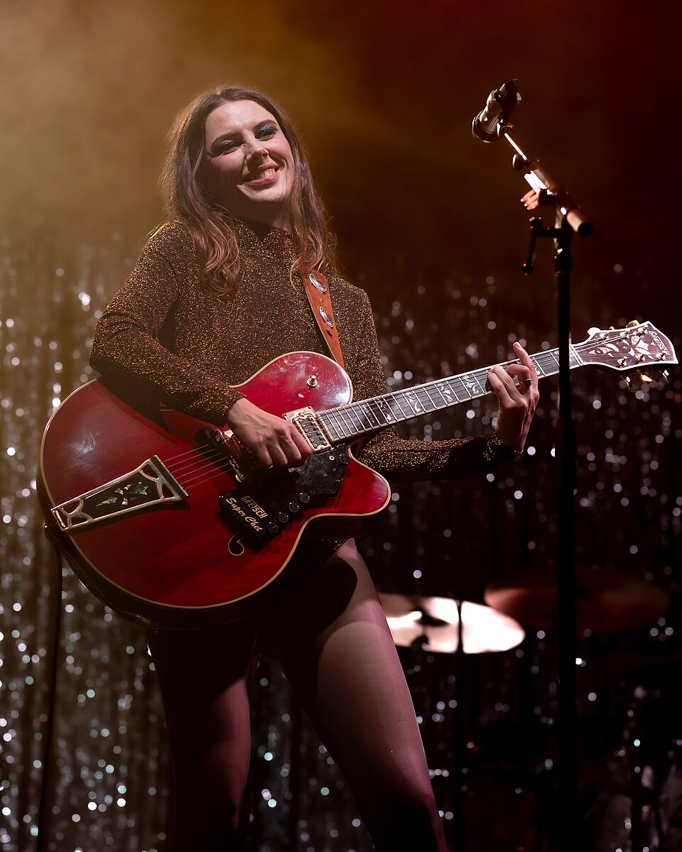 Learn about Wolf Alice’s evolution, awards, albums, and 2026 world tour shaping their place in modern rock music.