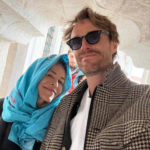 Learn about Chelsea Handler’s boyfriend, dating history, and why she has chosen not to marry despite high-profile relationships.