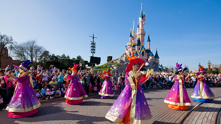 Discover Disneyland Paris 2026, including World of Frozen, tickets, attractions, and travel tips for planning your visit.