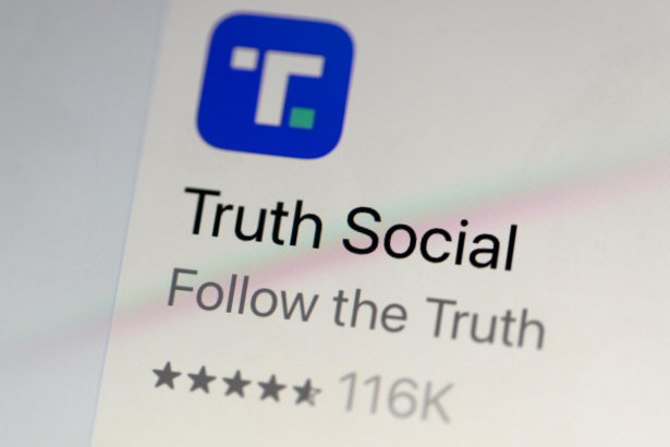 Truth Social Explained: Trump, Politics, and Viral Posts