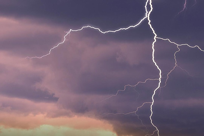 Osterwetter explained: Discover how Germany’s Easter weather shifts from cool and stormy to mild and sunny conditions over the holiday weekend.