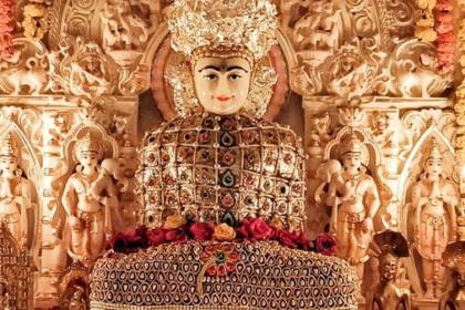 31 March Mahavir Jayanti 2026 is a major Jain festival with bank closures, rituals, and teachings centered on non-violence and truth.