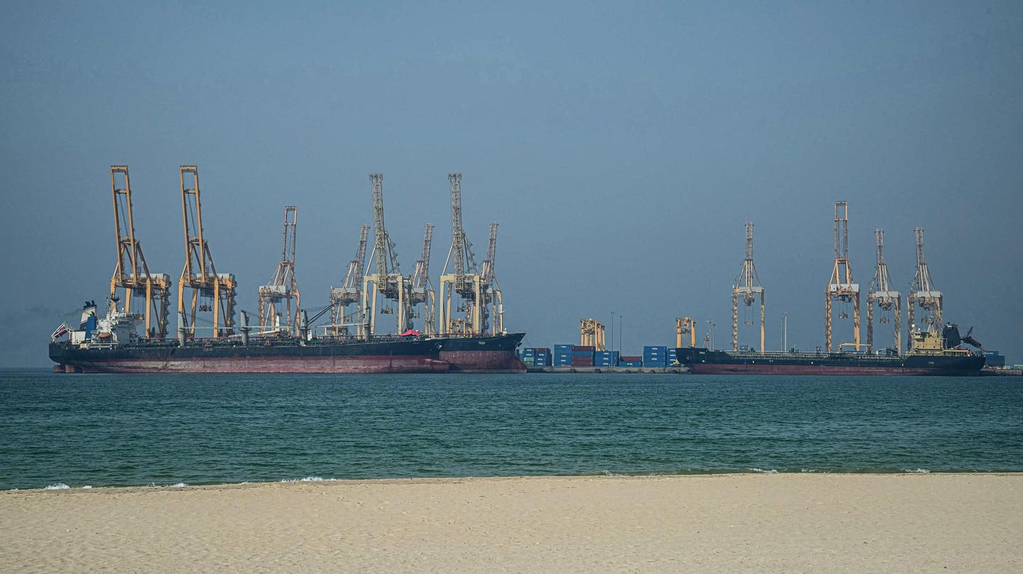 The UAE exits OPEC, reshaping oil markets and global energy power dynamics amid rising geopolitical tensions.