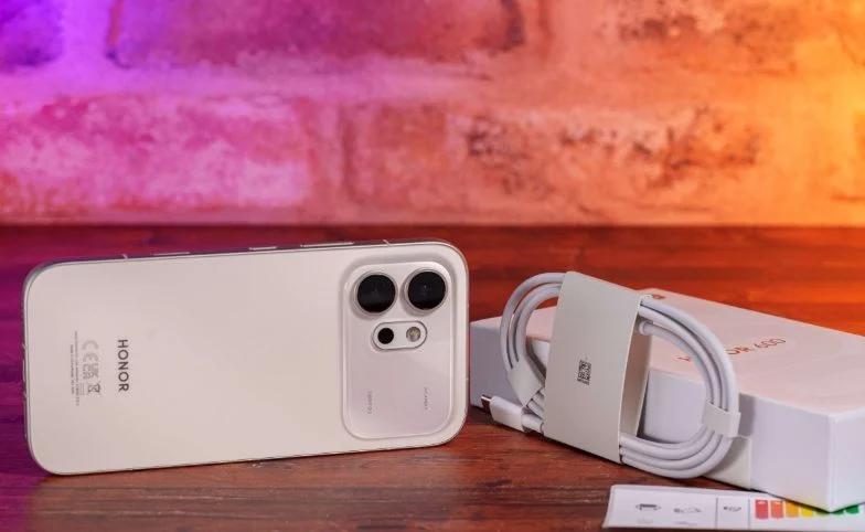 Compare Honor 600 vs 600 Pro: specs, camera, battery, and performance differences to help you choose the best smartphone.