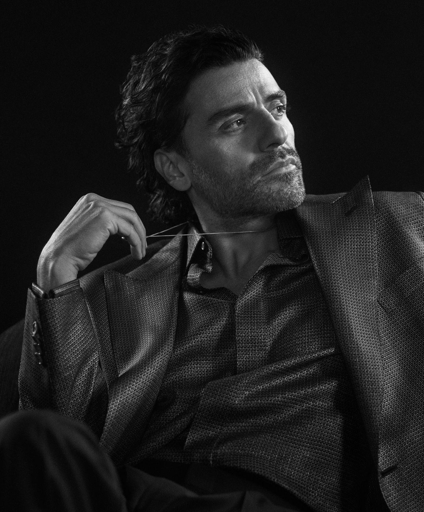 Discover Oscar Isaac’s career, latest projects, and personal story in 2026, including Beef Season 2 and recent emotional interviews.