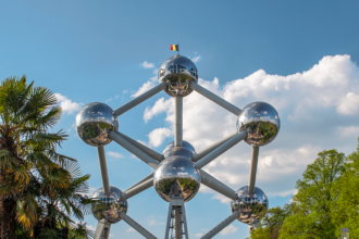Explore Brussels in 2026—politics, energy crisis, aviation, and culture shaping Europe’s capital today.