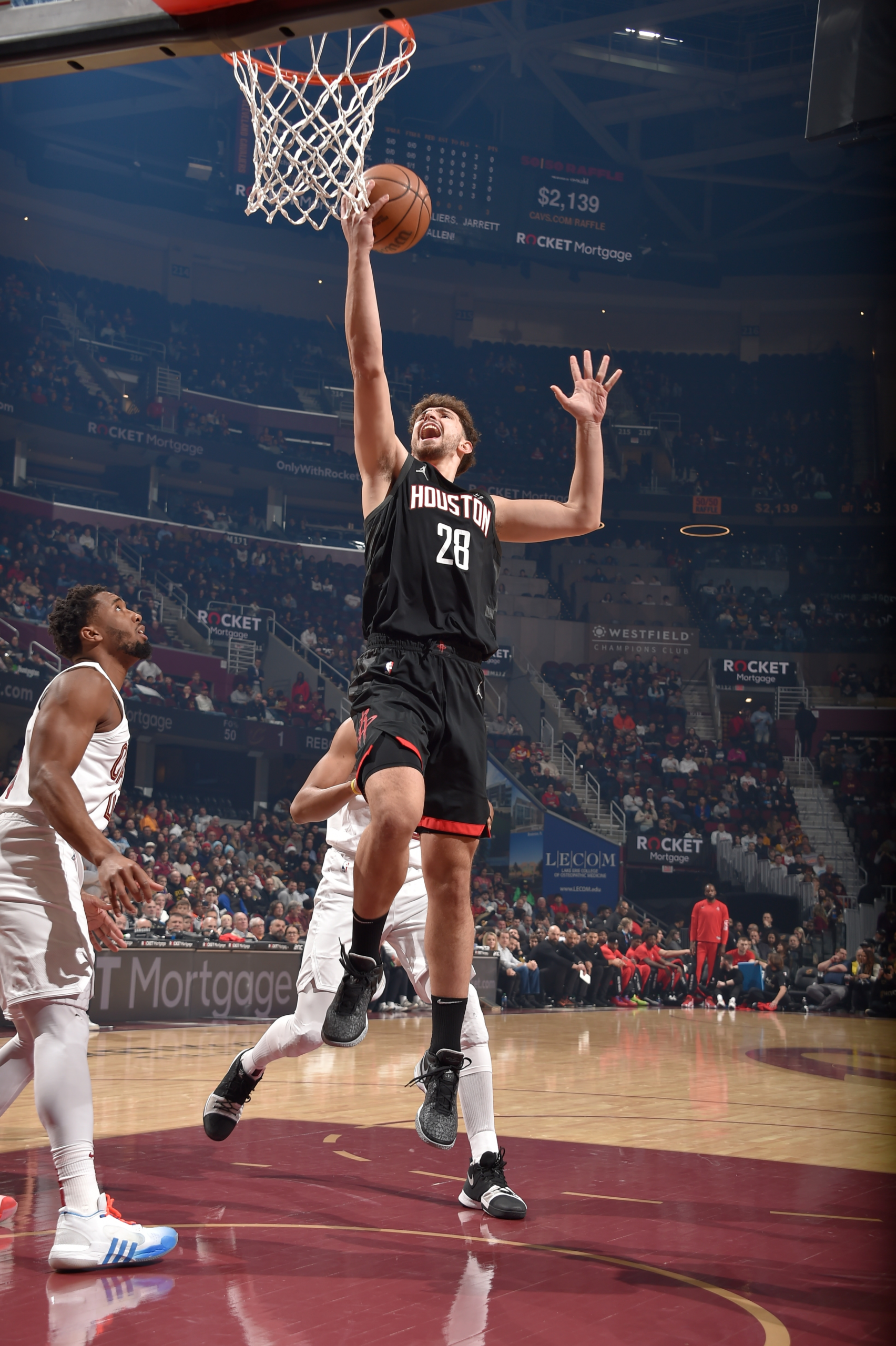 Alperen Şengün delivers a double-double as Rockets beat Suns 119–105, extending their win streak and strengthening playoff position.