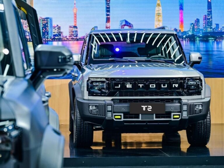 Jetour unveils the F700 pickup at Beijing Motor Show with hybrid power and global expansion plans.