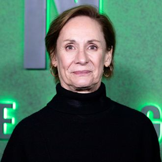 Explore Laurie Metcalf’s career, Broadway success, awards, and the controversy shaping her recent work in theatre and film.