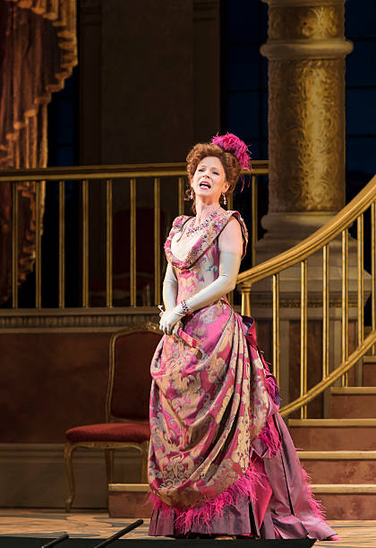 Explore Kelli O’Hara movies and TV shows, from The Gilded Age to The Independents, plus her Broadway influence and career highlights.