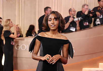 Ayo Edebiri biography, age, net worth, movies, career, family, relationships, and latest updates in one complete, detailed profile.