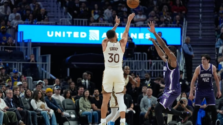 Kings vs Warriors prediction with odds, stats, and analysis. See why Stephen Curry and Golden State are strong favorites in this NBA matchup.