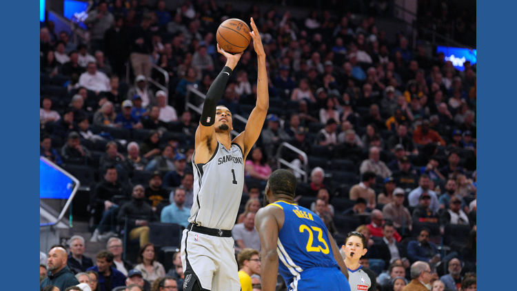 Spurs vs Warriors best bets, predictions, and prop picks for April 2026. Analyze spreads, totals, and key player trends before betting.