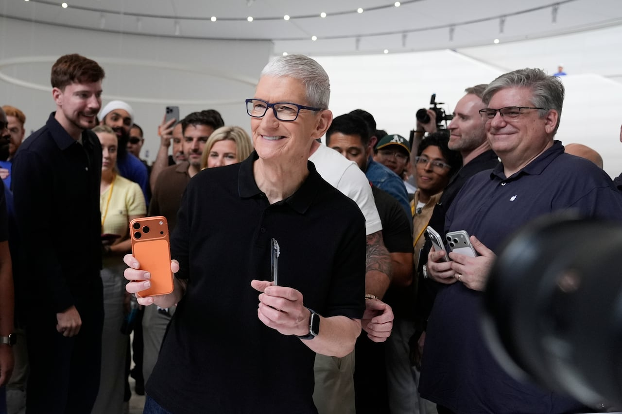 Tim Cook will step down as Apple CEO in 2026, with John Ternus taking over. Explore what this leadership shift means for Apple’s future.