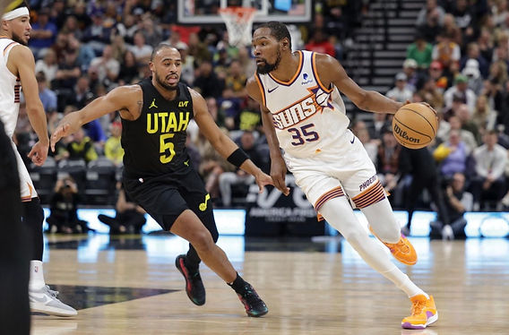 Kevin Durant has no wife. Discover why the NBA star avoids marriage and details about his past relationships and current status.