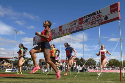 Sha’Carri Richardson wins the 2026 Stawell Gift from scratch, making history with a stunning sprint performance in Australia.