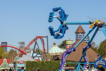 Drievliet amusement park halted entry due to extreme crowds. Discover what caused the surge and how it affected visitors.