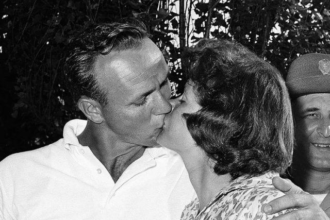 Discover the life of Arnold Palmer’s wife Winnie Walzer, their marriage, family, and her role in shaping his legendary golf career.