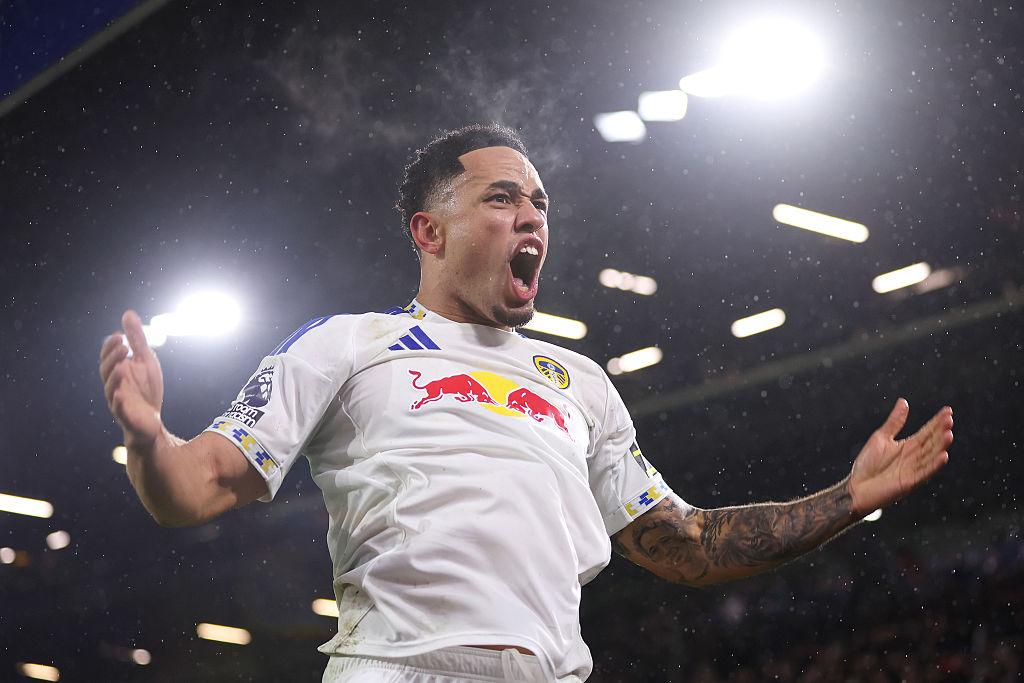 Noah Okafor scores twice as Leeds defeat Manchester United 2-1 at Old Trafford. Full match analysis, stats, and implications.