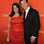 Mehmet Oz biography covering age, net worth, religion, career, family, and CMS role. Explore his journey from surgeon to media and policy leader.