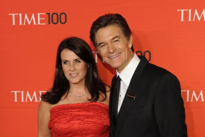 Mehmet Oz biography covering age, net worth, religion, career, family, and CMS role. Explore his journey from surgeon to media and policy leader.