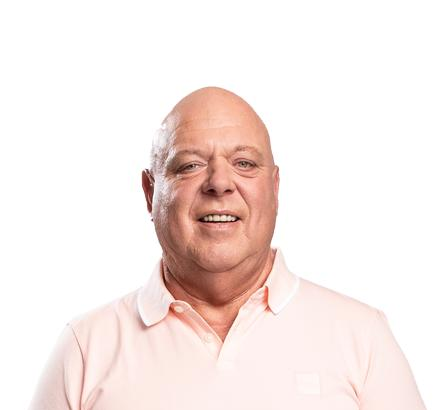 Peter Gillis biography, net worth, age, career, family, and relationships. Explore the Dutch businessman’s rise, controversies, and success story.