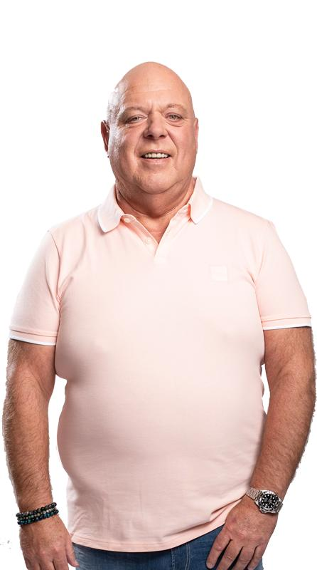 Peter Gillis biography, net worth, age, career, family, and relationships. Explore the Dutch businessman’s rise, controversies, and success story.