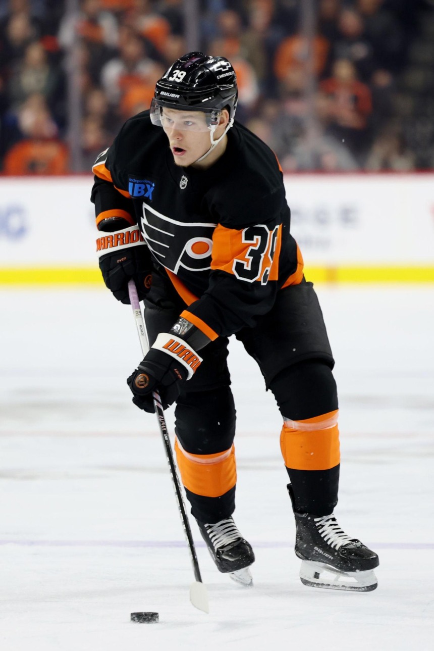 Matvei Michkov records a goal and two assists as the Flyers defeat the Canadiens 4-2, capping a strong season ahead of the NHL playoffs.