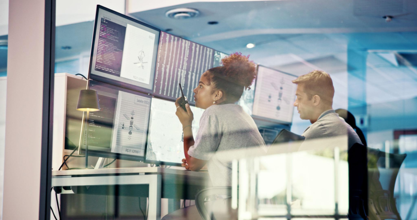 Live tornado warning news updates as severe storms, flooding, and damaging winds impact multiple US states. Stay informed with the latest alerts.