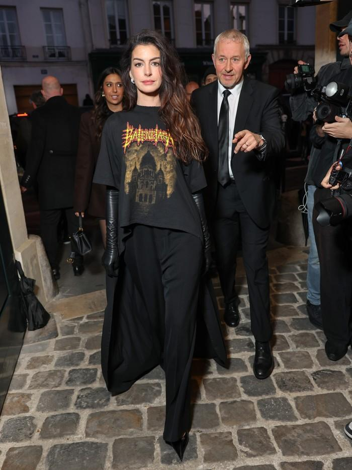 Explore Anne Hathaway’s 2026 career, including Mother Mary and The Devil Wears Prada 2, plus her evolving influence in film and fashion.