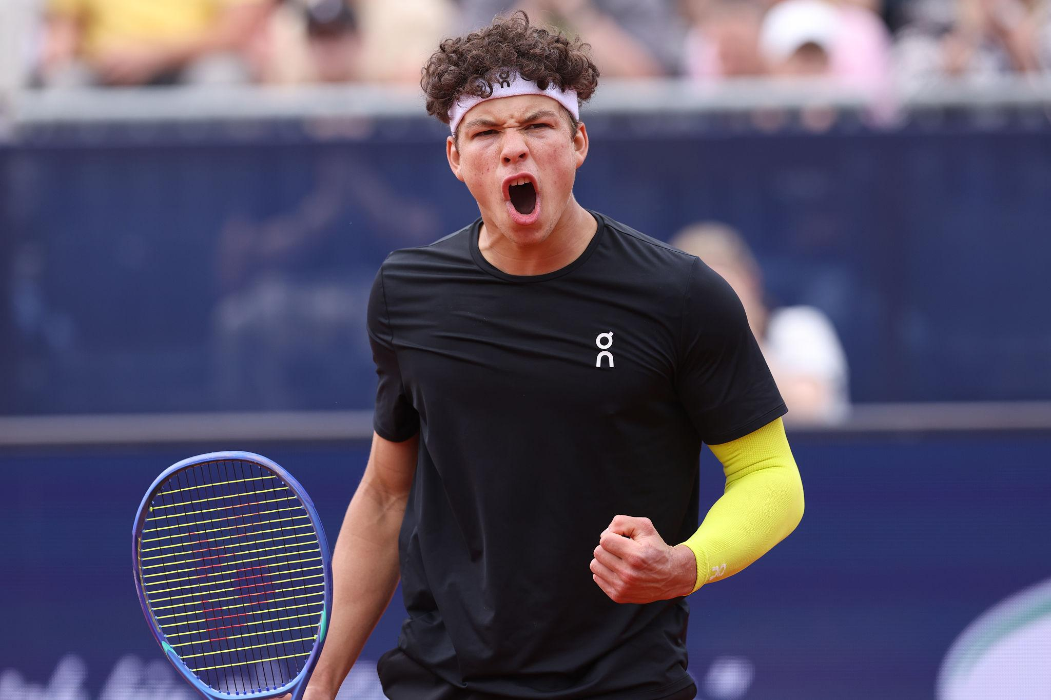 Ben Shelton beat Alexander Blockx in Munich to reach the quarter-finals after a tense straight-sets battle that revealed plenty about both rising ATP names.