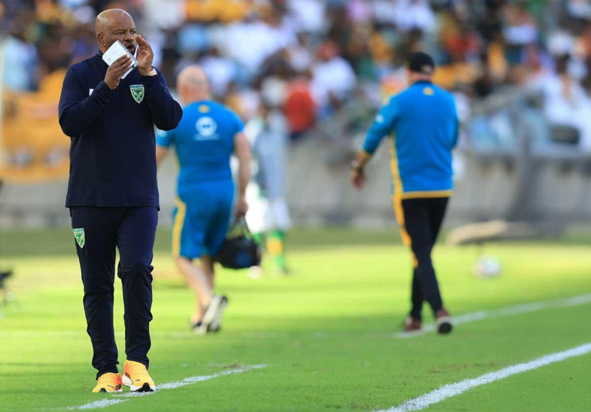 Manqoba Mngqithi shares insights on Junior Dion’s Golden Boot chances and the tight PSL title race.