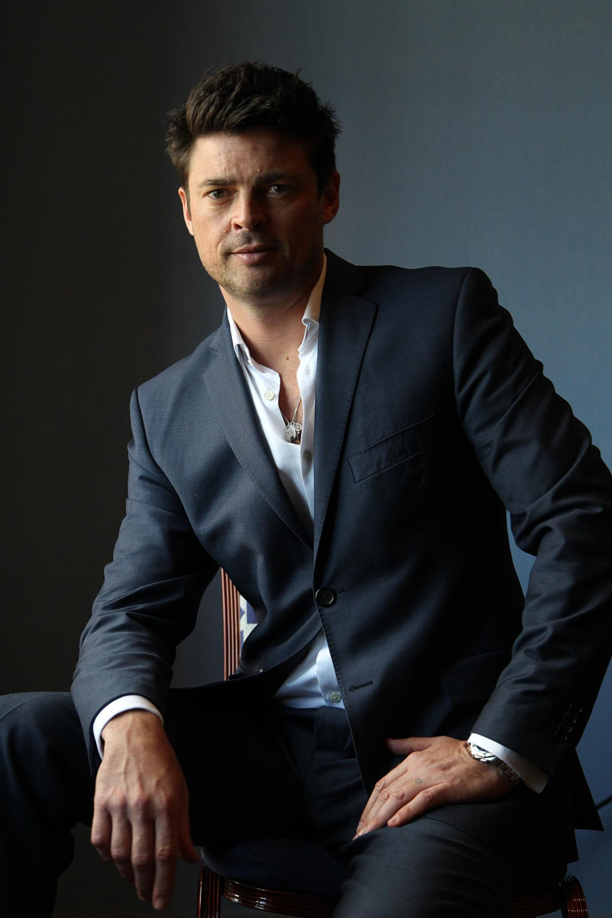 Karl Urban biography, net worth, age, career, family, movies and TV shows. Explore his roles in The Boys, Lord of the Rings and more.