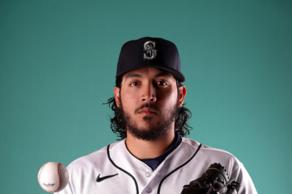 Andrés Muñoz biography, age, net worth, wife, Mariners career, stats, contract, and family life—complete profile of the MLB closer.