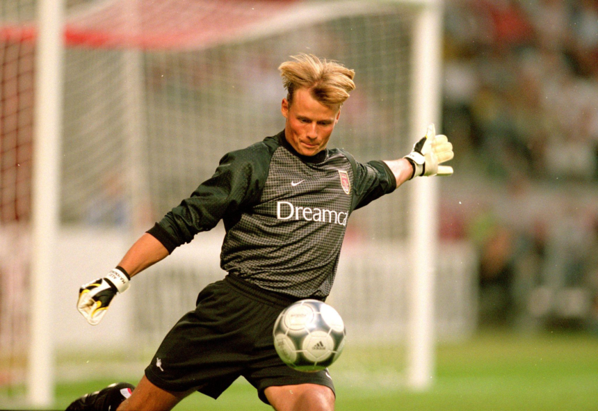 Alex Manninger biography, net worth, age, career stats, family and achievements. Full profile of the Austrian goalkeeper and his football journey.