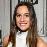 Hannah Berner biography, net worth, age, career, husband, and family. Explore her rise from tennis to comedy and Sports Illustrated fame.