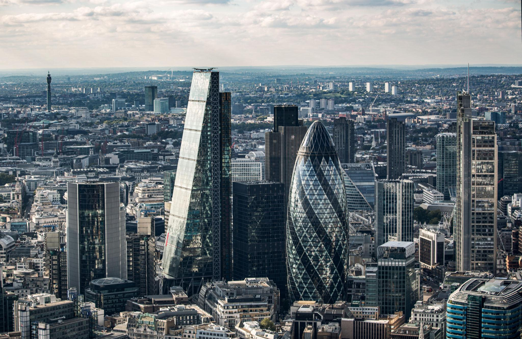 The UK economy is “flirting with recession.” Explore causes, job losses, inflation trends, and what lies ahead in 2026.