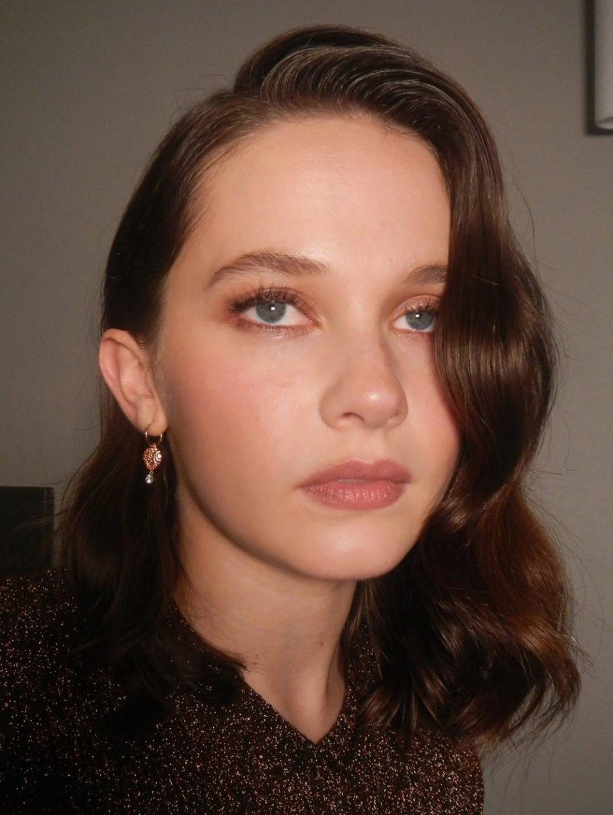 Cailee Spaeny biography, net worth, age, movies, career, family and relationships. Full 2026 profile with latest updates and achievements.