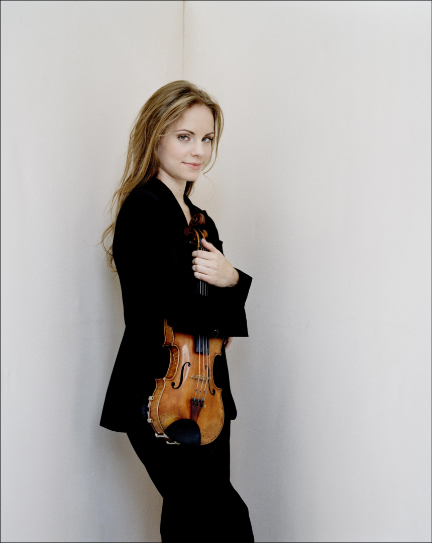 Discover Julia Fischer concerts 2026, including Berlin performance details, tour updates, and what to expect from her latest classical recitals.