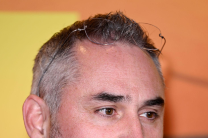 Alex Garland biography, net worth 2026, age, movies, books, and career insights. Explore his films, relationships, and creative legacy.