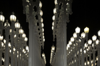 Explore Tony Ressler and Jami Gertz’s journey from Hollywood and finance to billionaires shaping sports, culture, and philanthropy.