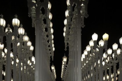 Explore Tony Ressler and Jami Gertz’s journey from Hollywood and finance to billionaires shaping sports, culture, and philanthropy.