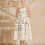 Discover Sunday Rose’s elegant prom look, featuring a $13K designer gown, minimalist styling, and a growing influence in fashion and culture.