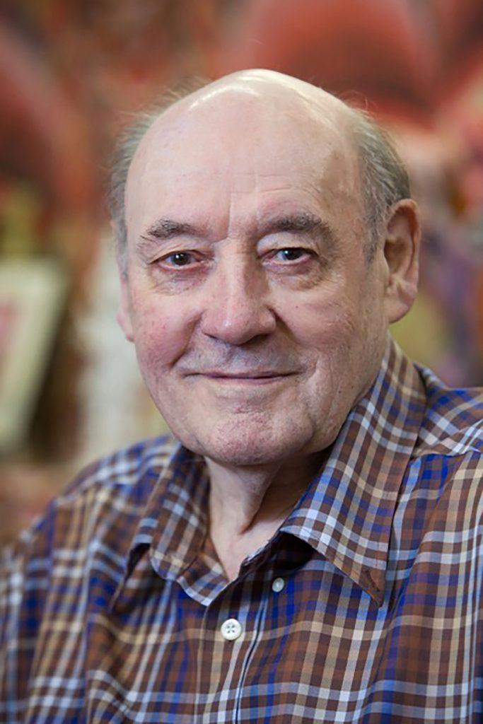 Discover the life, books, and legacy of Desmond Morris, the zoologist behind The Naked Ape who reshaped how we understand human behavior.