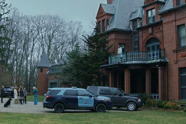 Explore Daniel Craig’s role in Knives Out, from Benoit Blanc to the trilogy’s impact on modern mystery films and future franchise plans.