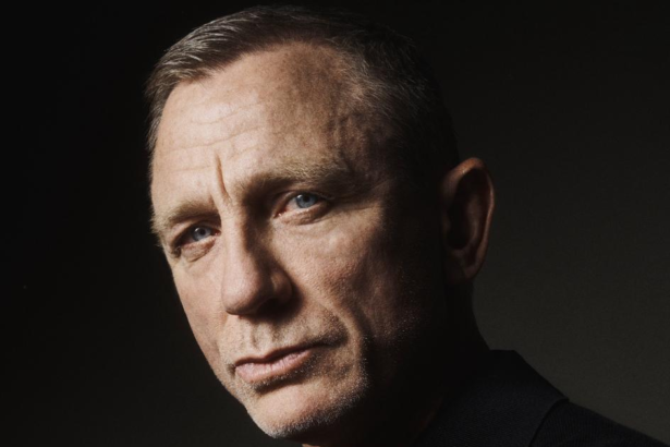 Daniel Craig biography, net worth, age, career, family, and relationships. Full 2026 profile covering James Bond, movies, and personal life.