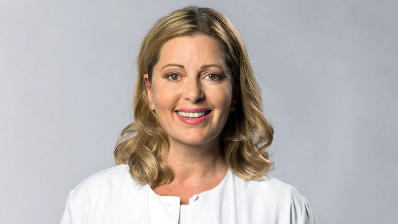 Karin Thaler biography covering age, career, husband, and her iconic roles in Die Rosenheim-Cops and Hubert und Staller.