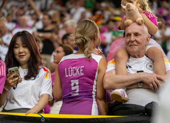 Niclas Füllkrug Wife and Family Life Explained